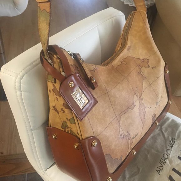 Auth.Vintage Alviero Martini A1 Class Hobo. Wallet not included - Picture 6 of 13